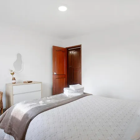 Bouros's Cliff Casa de Férias *