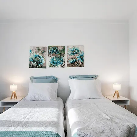 Bouros's Cliff Holiday home Serra do Bouro