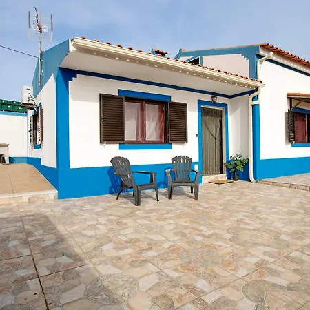 Bouros's Cliff Casa de Férias *