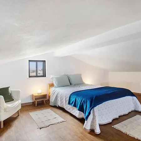 Bouros's Cliff Holiday home Serra do Bouro